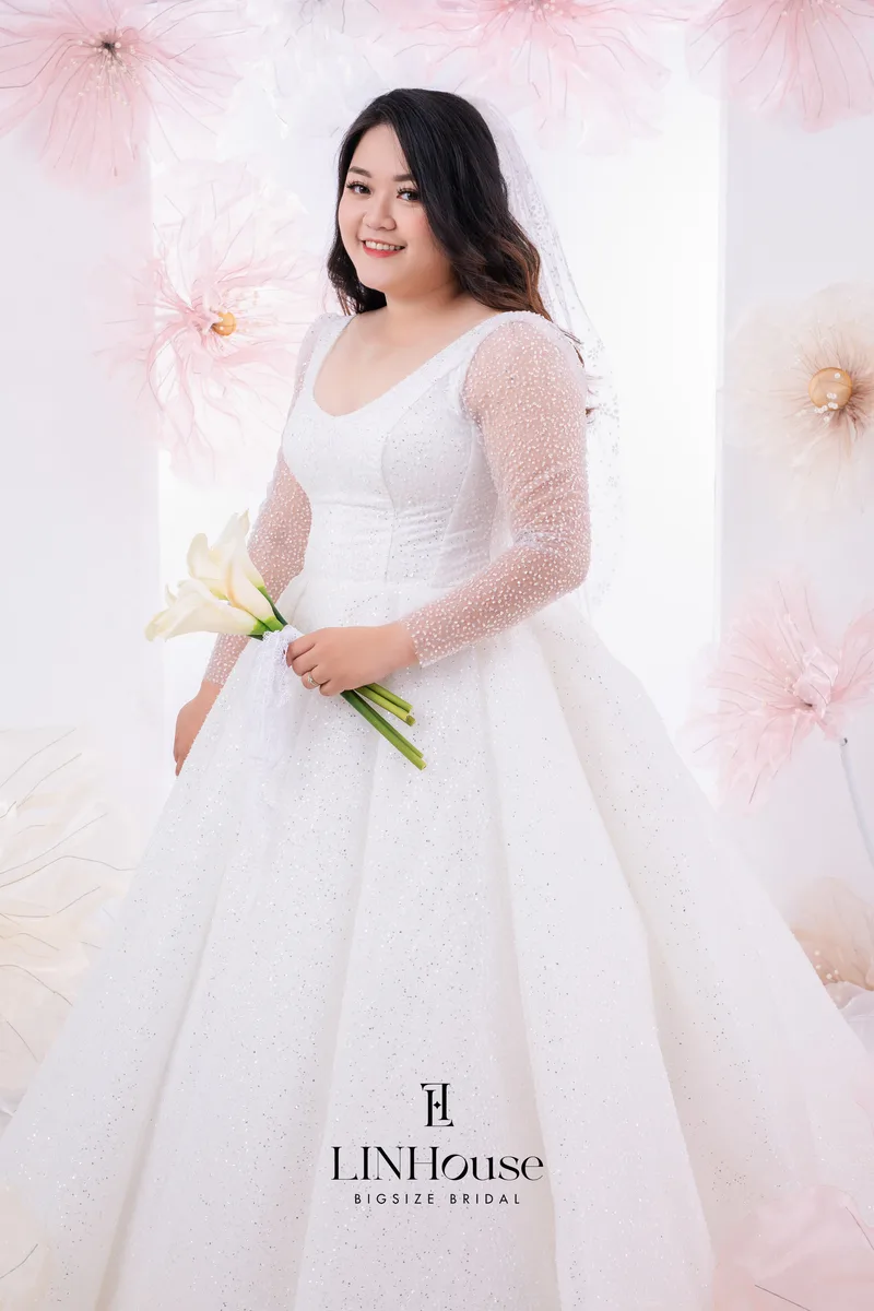 SOLENE - Sparkling Ball Gown
