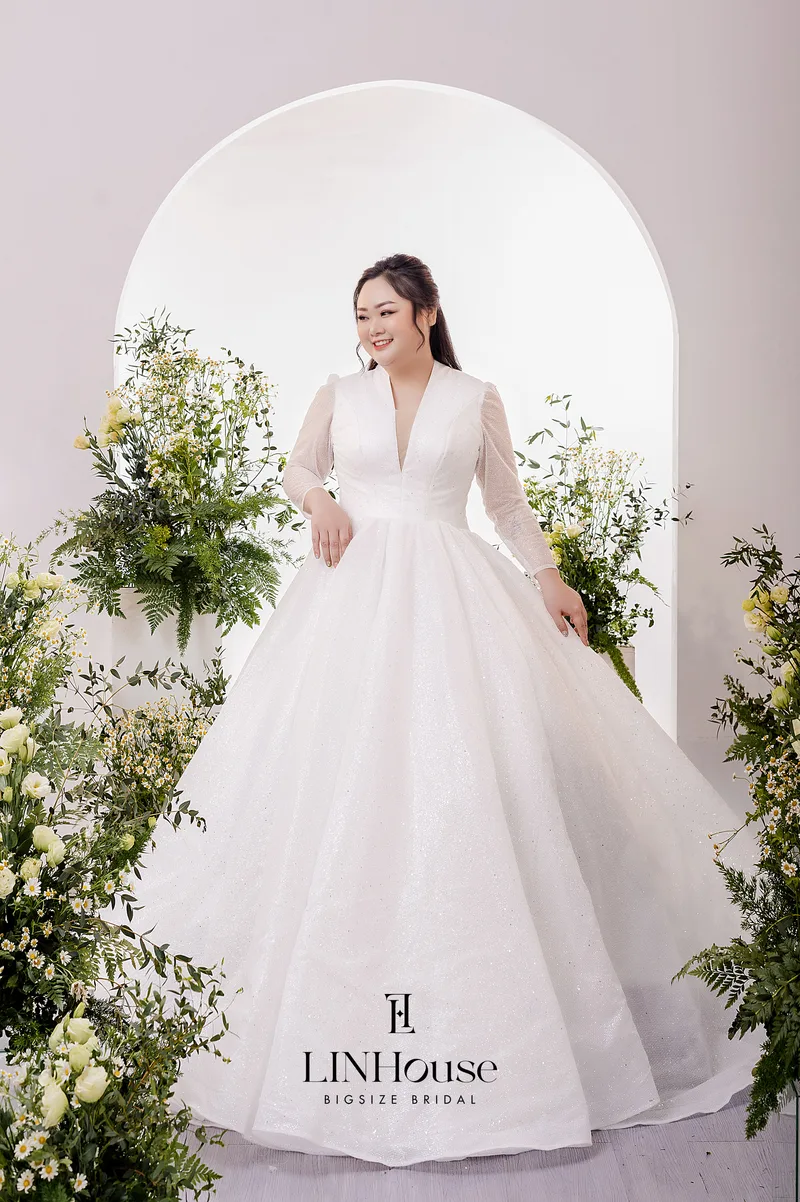ÉLIANE - Sparkling Ball Gown