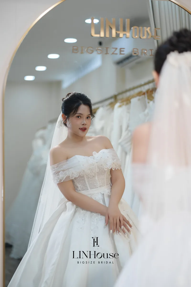 LIVIA - Tulle, Satin Ball Gown