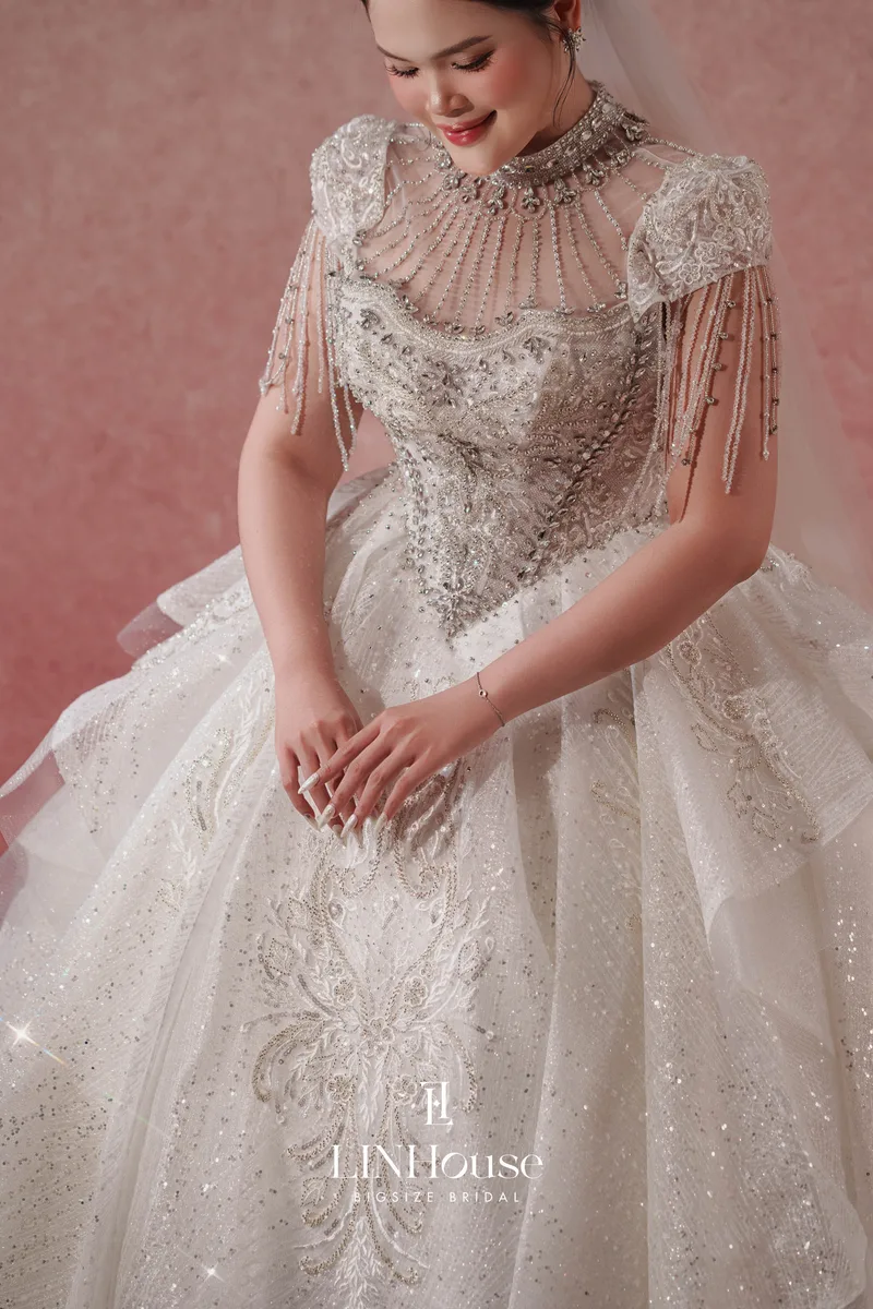 LYSARA - Kim Tuyến Bồng Xoè