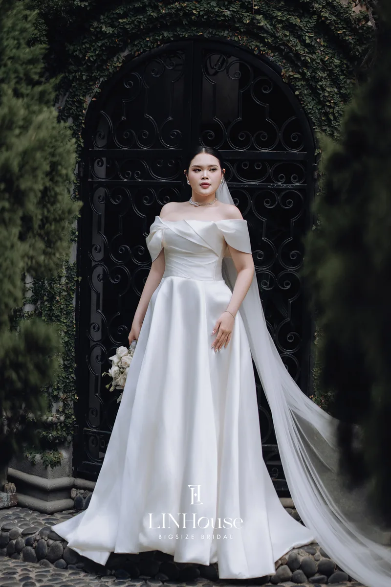 ADELIS - Satin A-Line