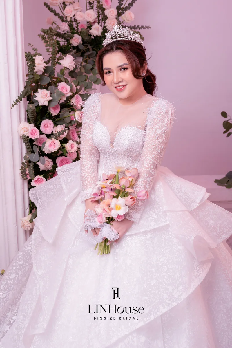 ROSELLE - Kim Tuyến Bồng Xoè