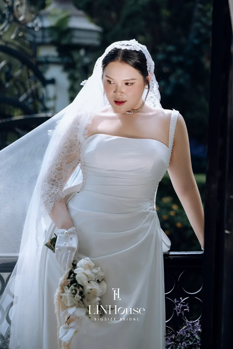 LÉONIE - Satin Dáng A