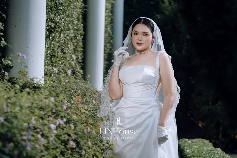 LÉONIE - Satin Dáng A