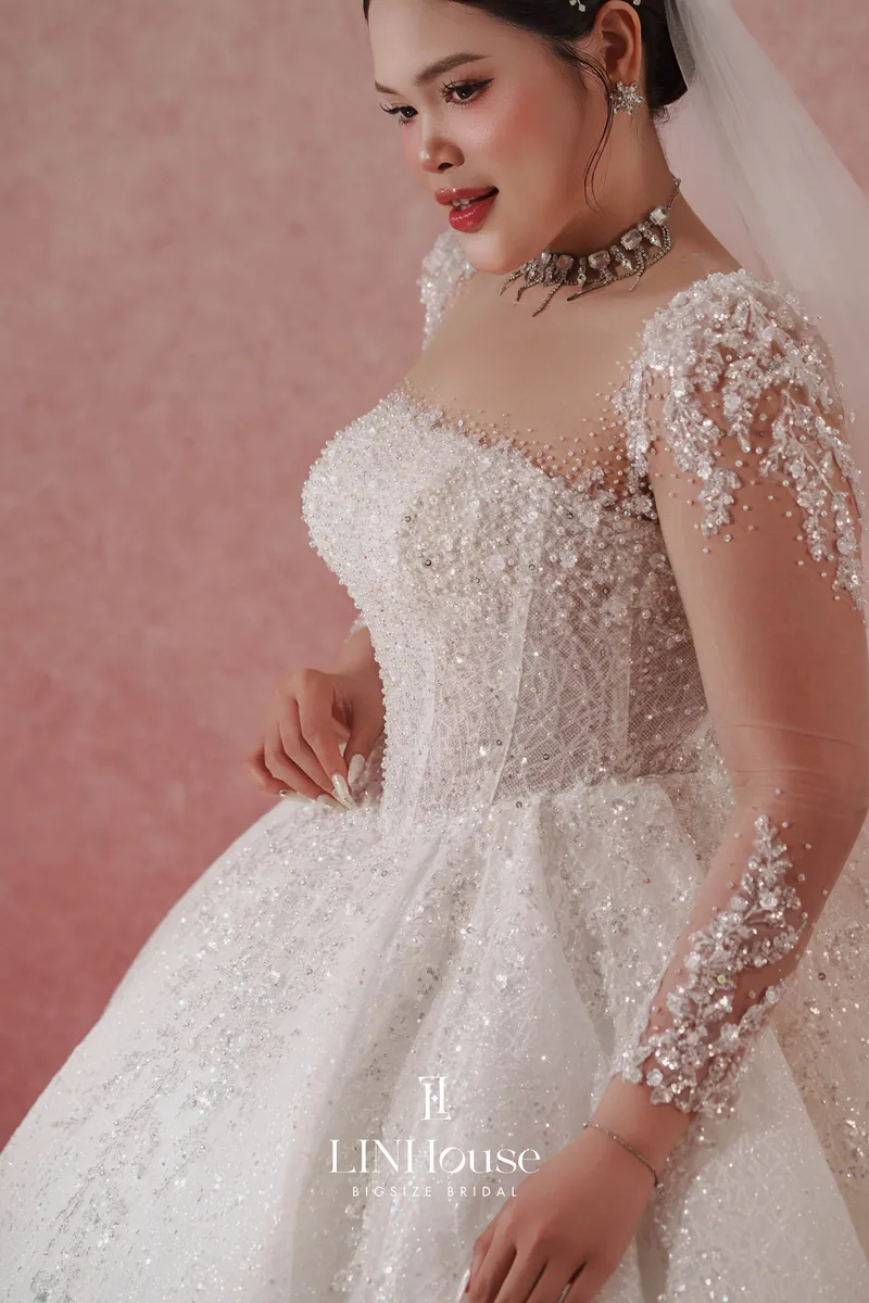 AURELIS - Sparkling Ball Gown