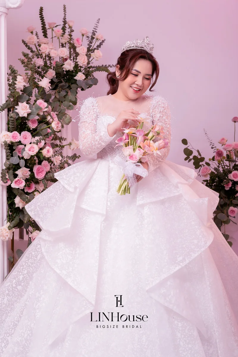 ROSELLE - Kim Tuyến Bồng Xoè