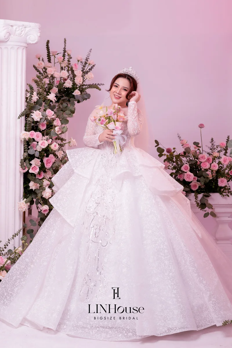 LISETTE - Sparkling Ball Gown