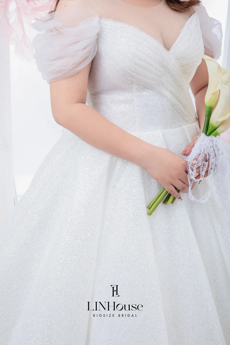 ADELINE - Kim Tuyến Bồng Xoè