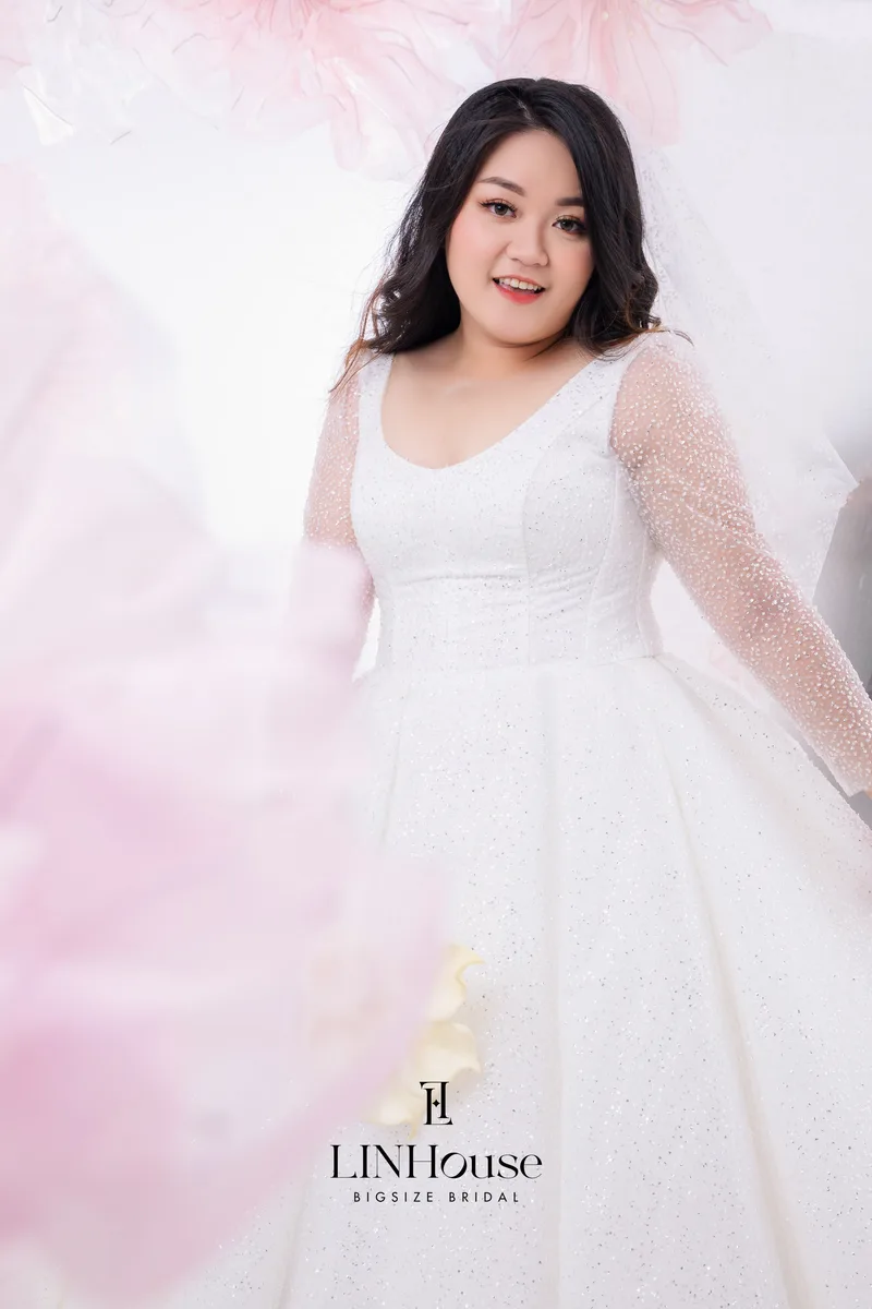 SOLENE - Sparkling Ball Gown