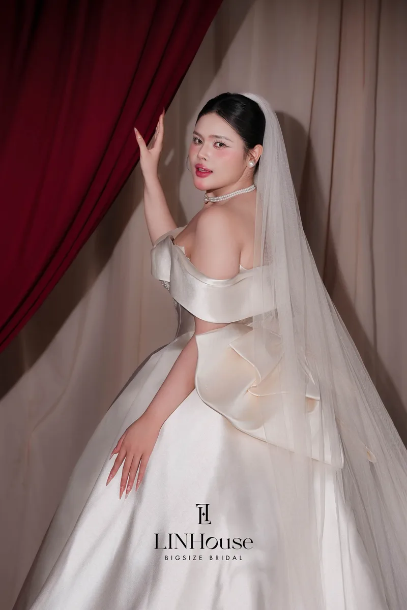 CLARA - Satin Ball Gown