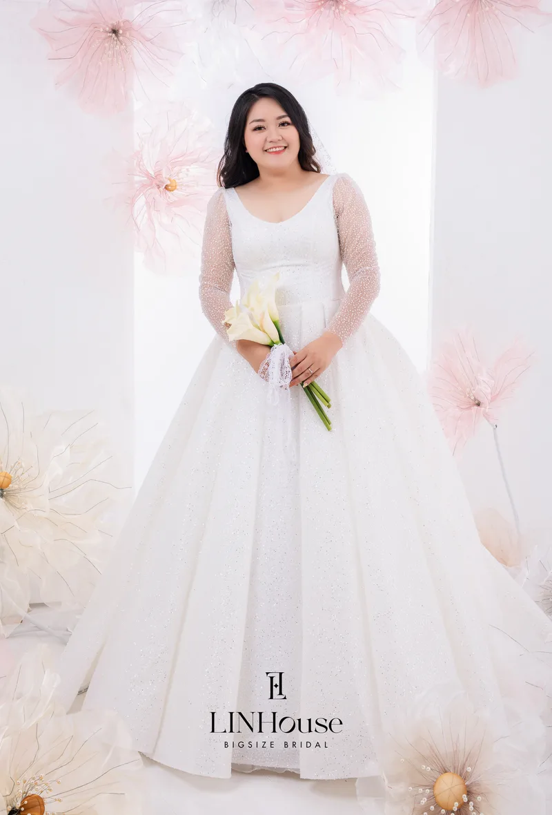 SOLENE - Sparkling Ball Gown