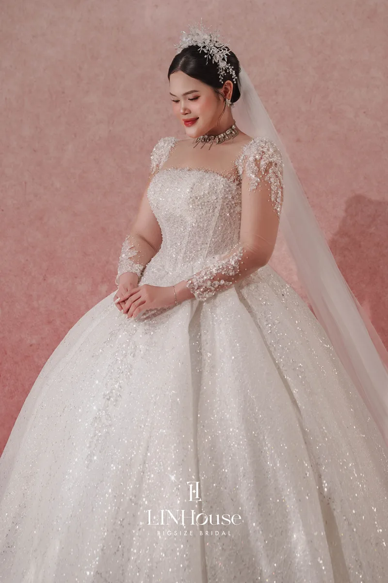 AURELIS - Sparkling Ball Gown