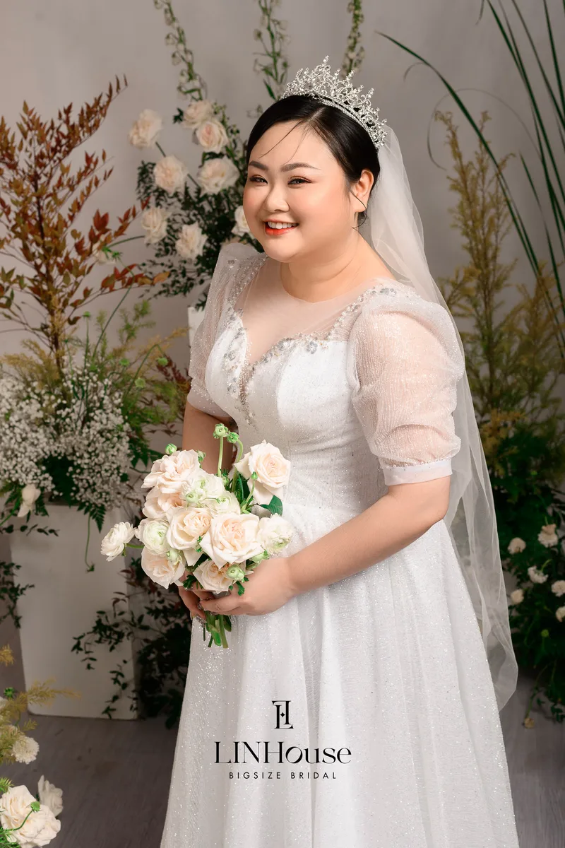 CLAIRE - Kim Tuyến Dáng A