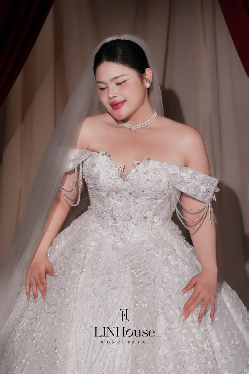 CYRA - Kim Tuyến Bồng Xoè