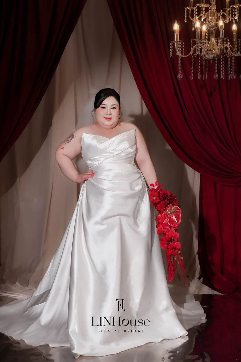 CELIA - Satin A-Line