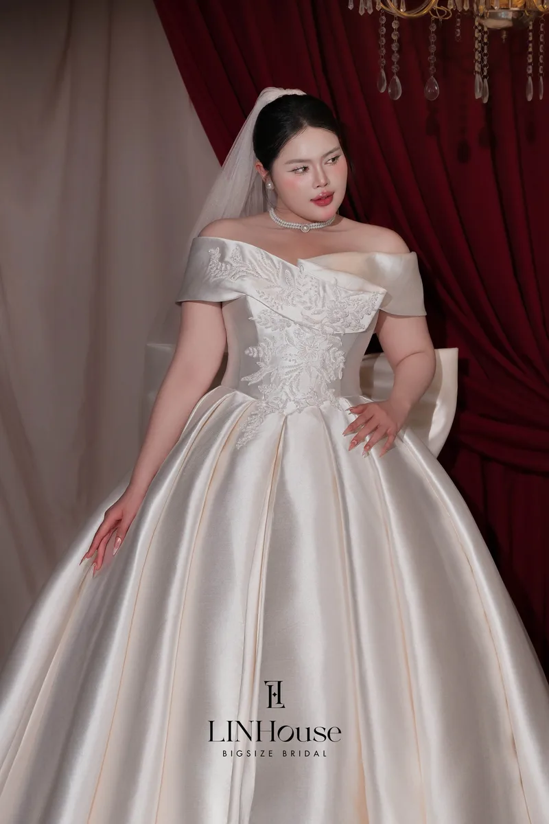 MAELIS - Satin Ball Gown