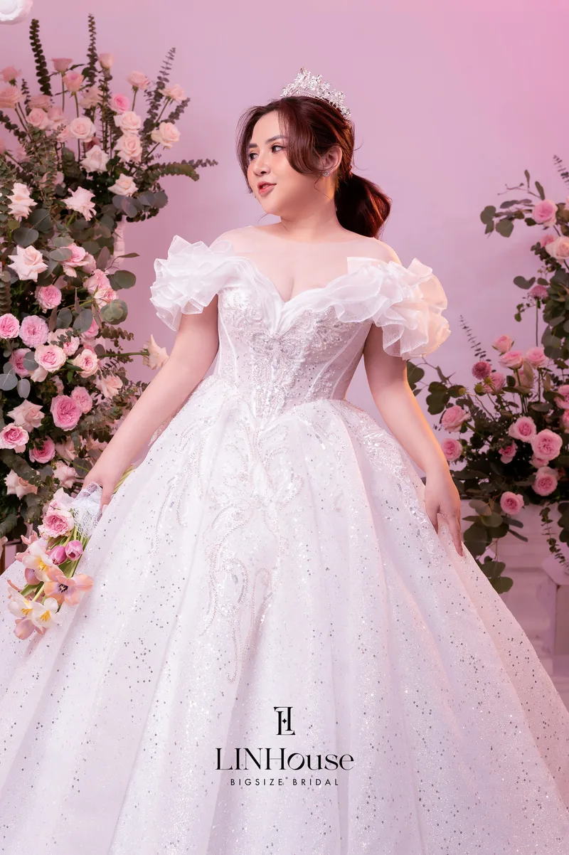 ELORA - Kim Tuyến Bồng Xoè