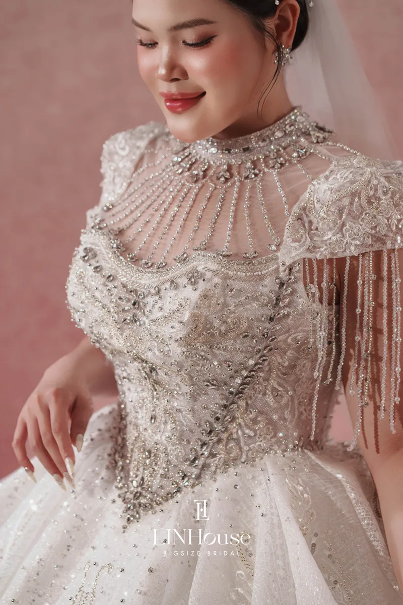 LYSARA - Kim Tuyến Bồng Xoè
