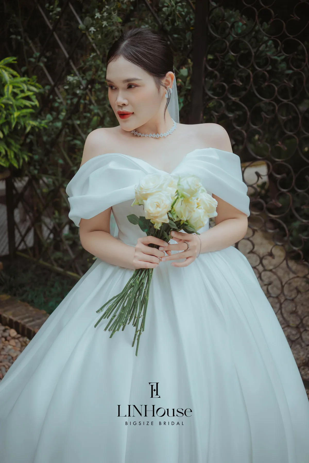 AURELIS - Satin Bồng Xoè