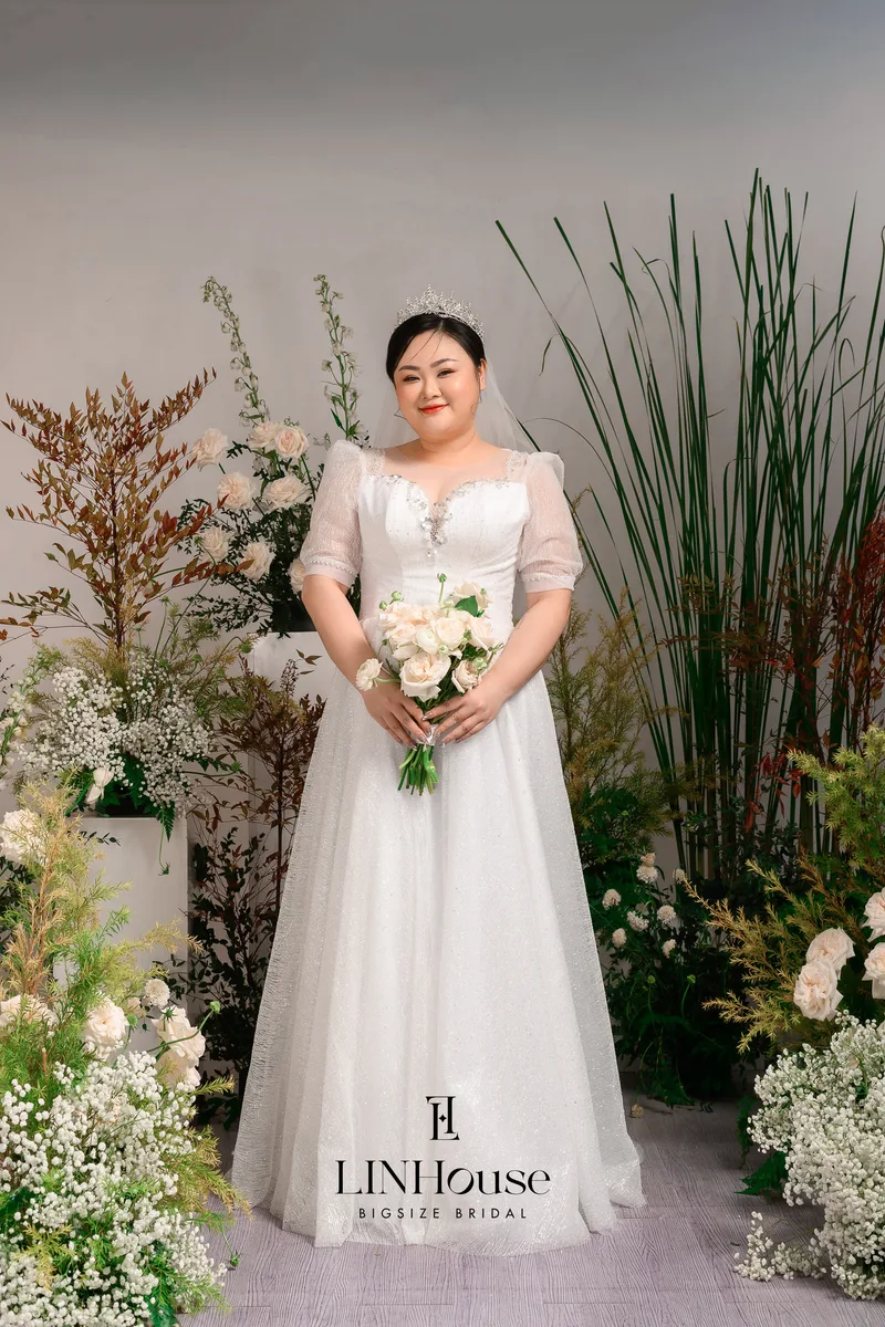CLAIRE - Kim Tuyến Dáng A