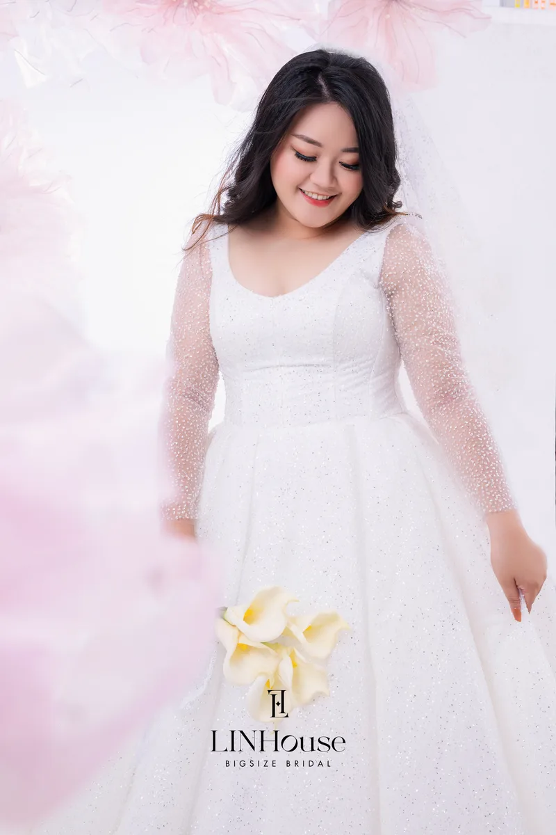 SOLENE - Sparkling Ball Gown
