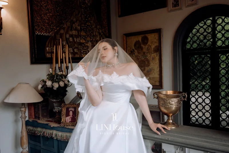 LORÉANE - Satin A-Line