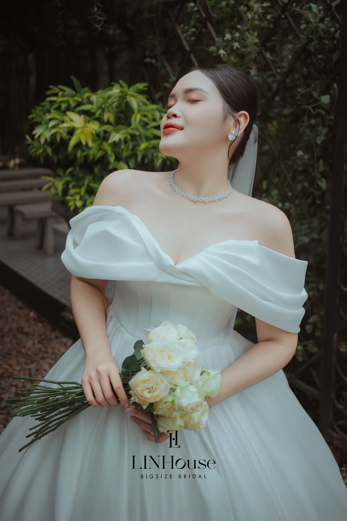 AURELIS - Satin Bồng Xoè