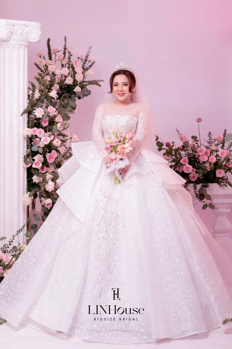 LISETTE - Sparkling Ball Gown