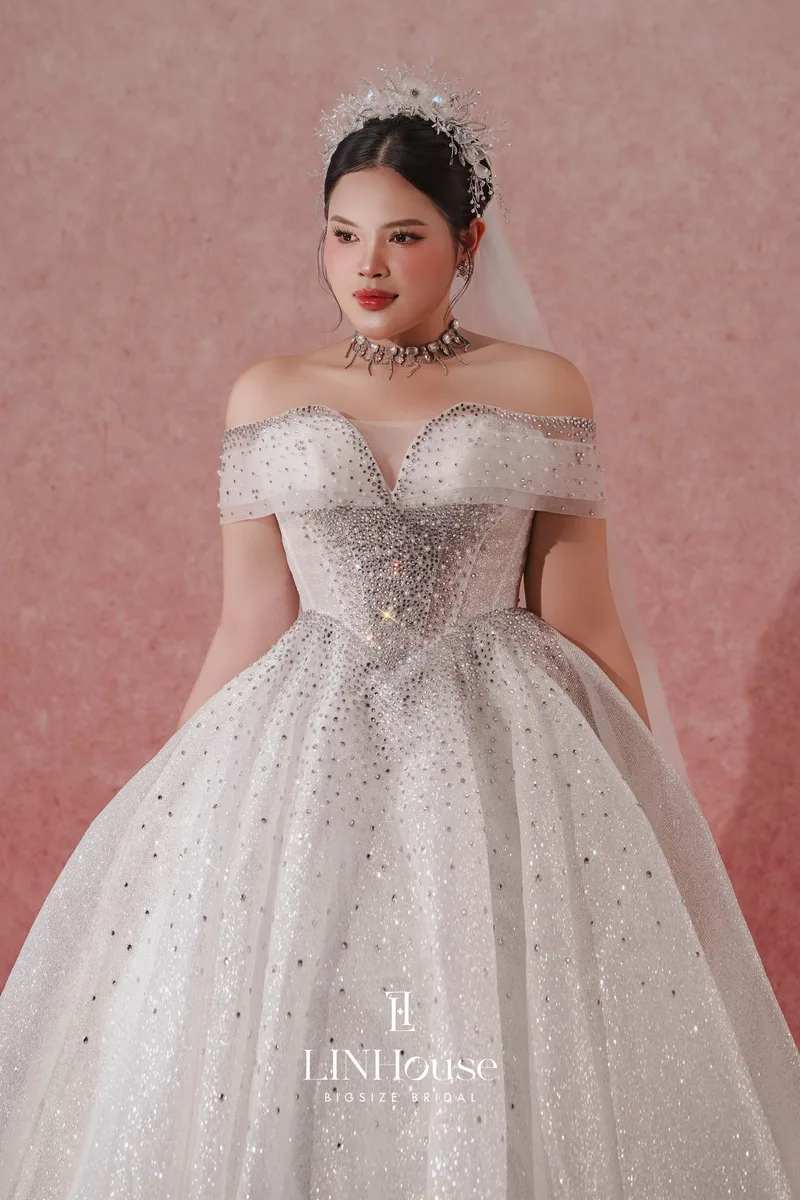 ÉLIORA - Sparkling Ball Gown
